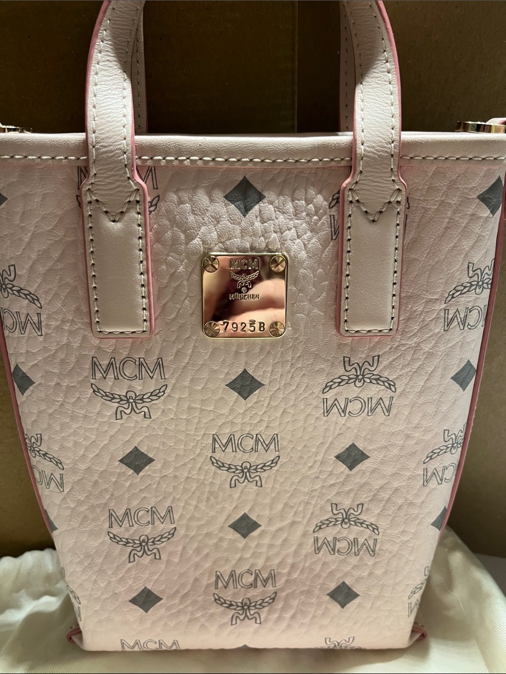 MCM Bag - Picture 2 of 8
